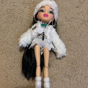 Bratz doll Jade Snow Kissed Winter 2015